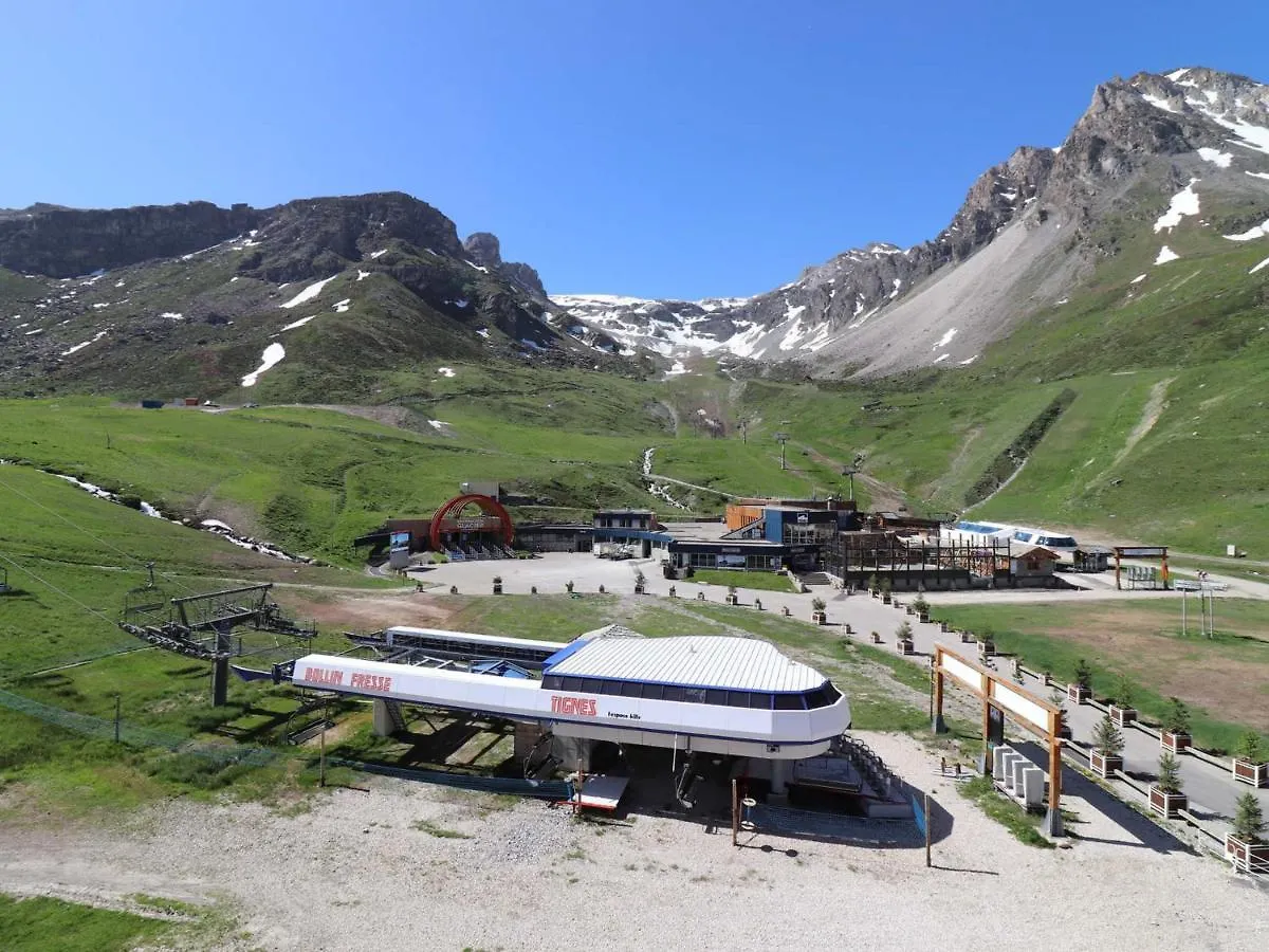Studio Cabine, 4 Pers. - Balcon Sud - Acces Direct Pistes - Tignes Val Claret - Fr-1-502-421 0*,  France